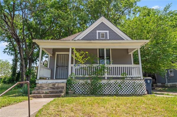 2915 Wabash AVE, Kansas City, MO 64109