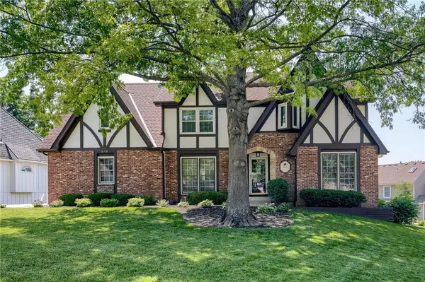 12100 Carter ST, Overland Park, KS 66213