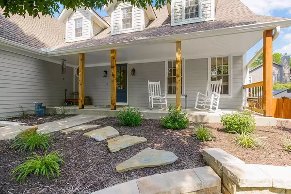 Lenexa, KS 66217,7807 Twilight LN