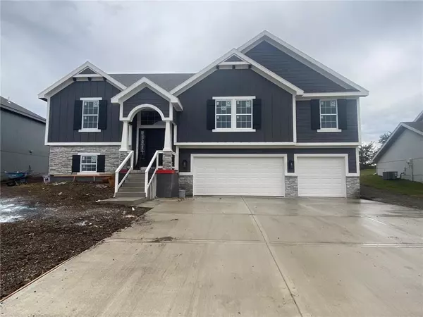 Kansas City, MO 64156,5911 NE 118th ST