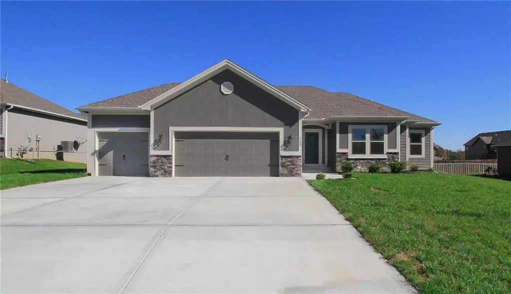 3718 NE 90th TER, Kansas City, MO 64156