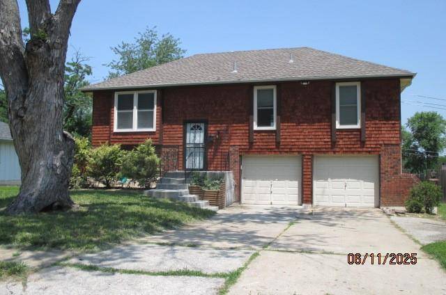 8804 E 110th ST, Kansas City, MO 64134