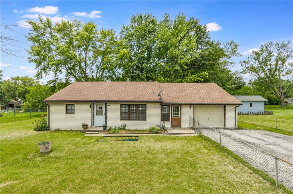 7306 N Holmes AVE, Gladstone, MO 64118