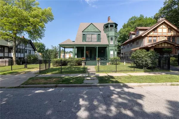 Kansas City, MO 64109,3632 Locust ST