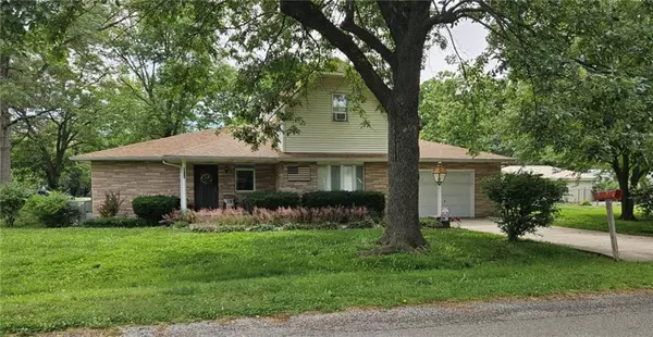 212 S Locust ST, Cherokee, KS 66724