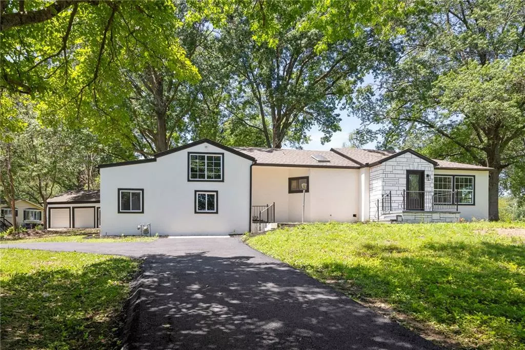 Leavenworth, KS 66048,2101 Spruce ST