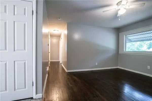 Independence, MO 64053,531 S Cedar AVE