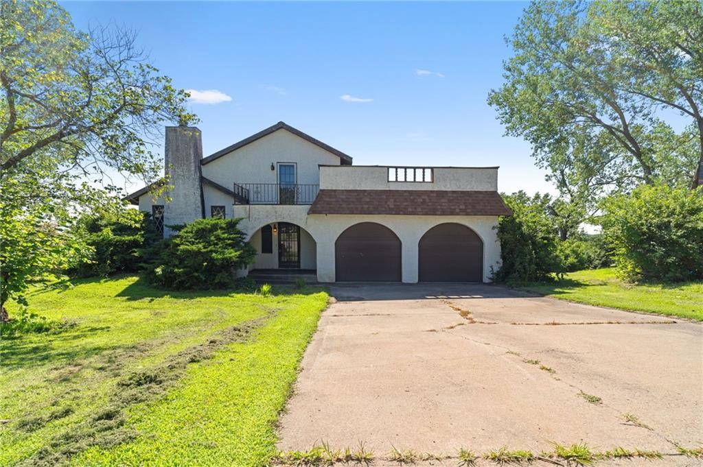 4445 NW 52nd TER, Topeka, KS 66618