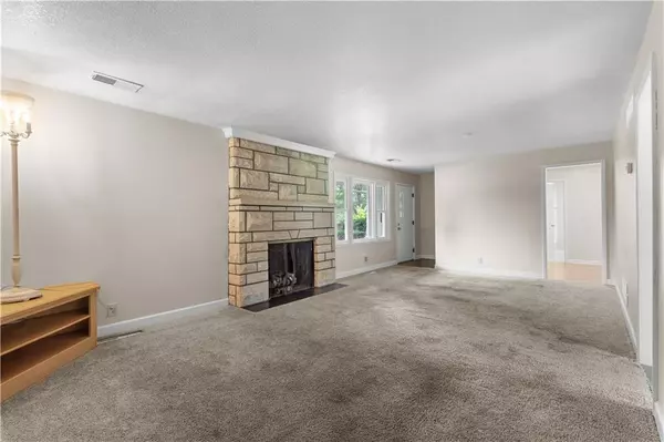 Kansas City, KS 66104,5236 Neva DR