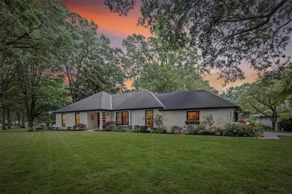 Leawood, KS 66206,2407 W 105 ST