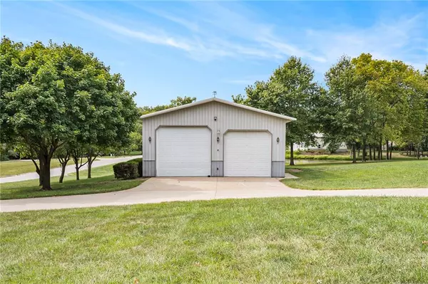 Kearney, MO 64060,12420 Ridgeview RD
