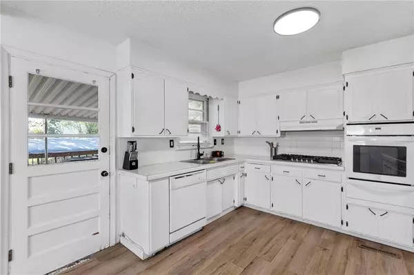 Kansas City, KS 66109,2206 N 73rd TER