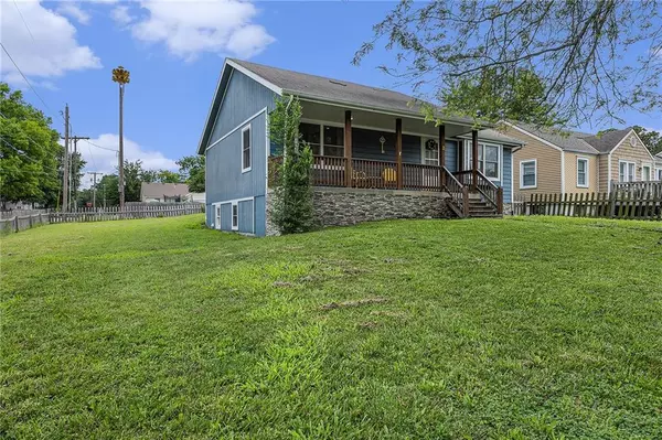 Paola, KS 66071,2 E Virginia ST