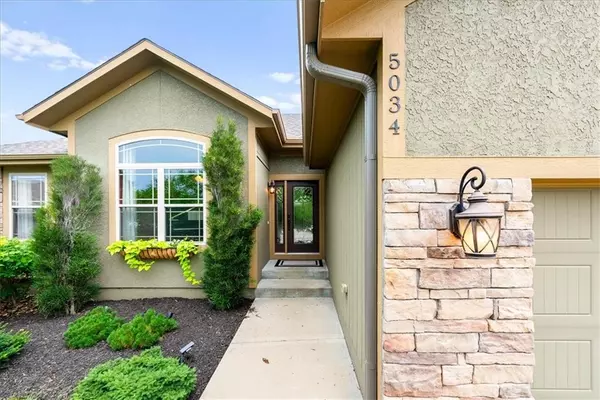 Shawnee, KS 66218,5034 Woodstock CT