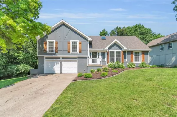 5436 NW Walden DR, Kansas City, MO 64151