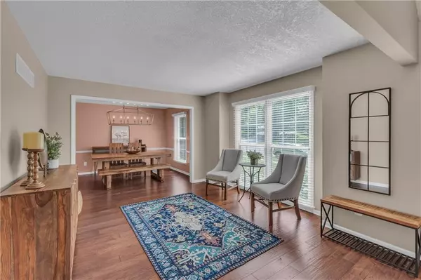 Kansas City, MO 64151,5436 NW Walden DR