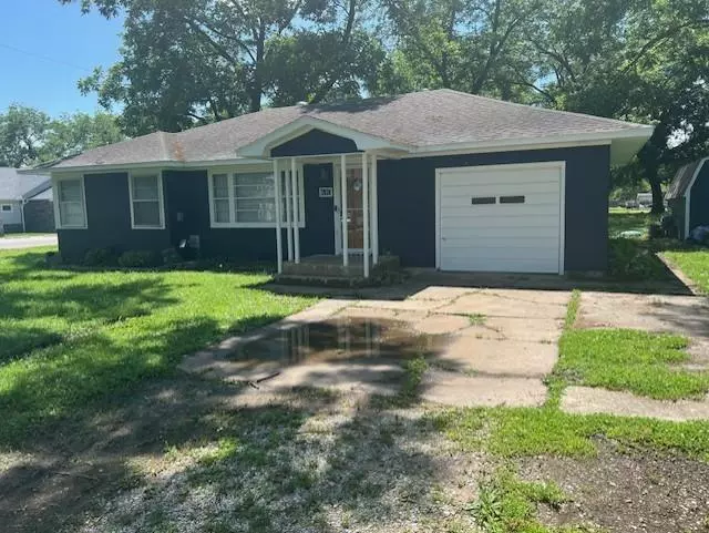 Altamont, KS 67330,610 Virgina AVE