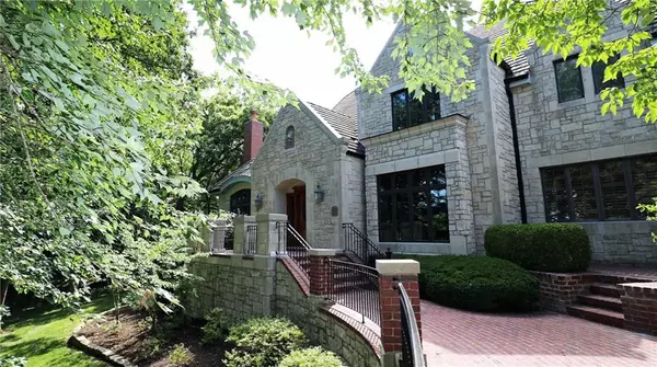 Loch Lloyd, MO 64012,16940 S Stonehaven DR