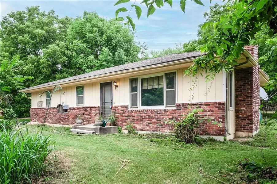 11301 Deer Haven LN, Excelsior Springs, MO 64024