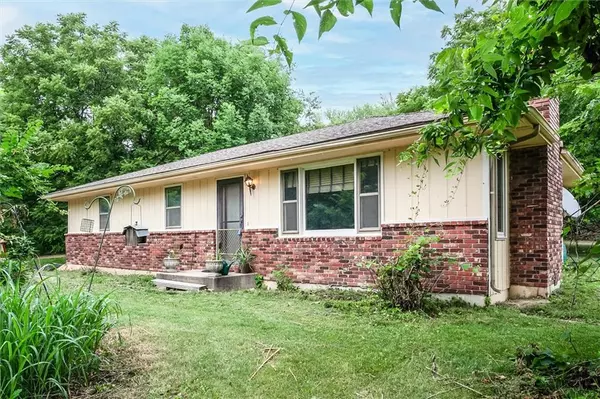 11301 Deer Haven LN, Excelsior Springs, MO 64024