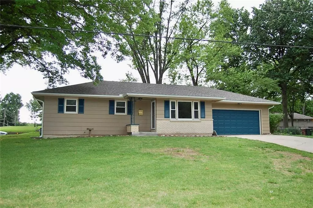 Leavenworth, KS 66048,551 Santa Fe ST