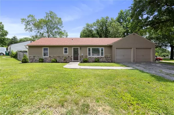 Gladstone, MO 64118,801 NE 67th TER