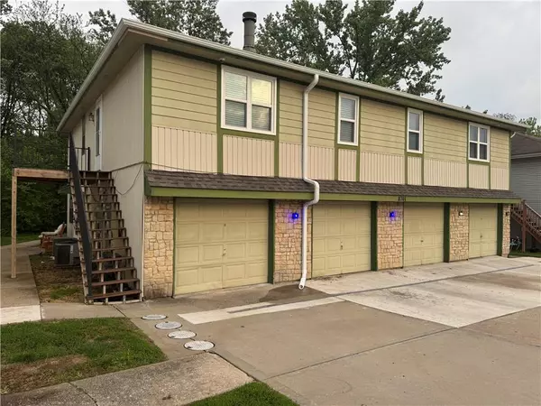 8701 NW 82nd ST, Kansas City, MO 64152