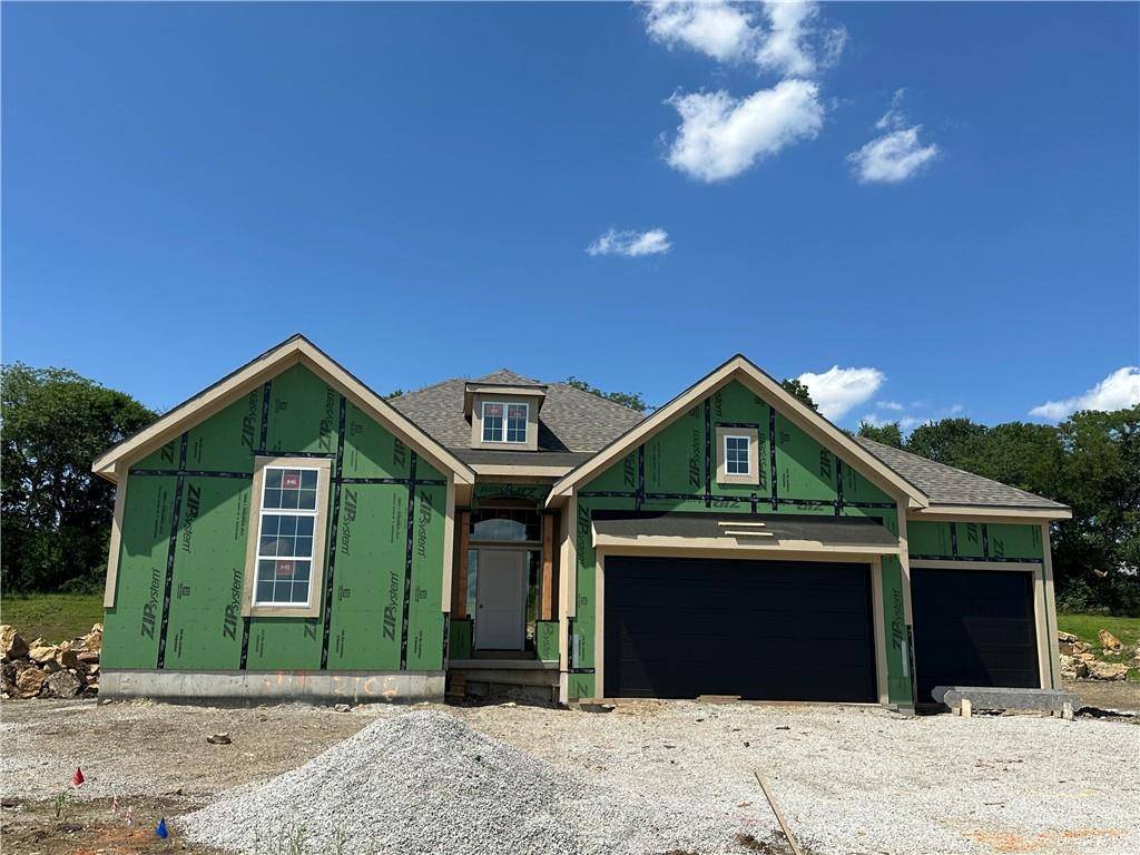 2108 SW Wheatfield DR, Lee's Summit, MO 64082