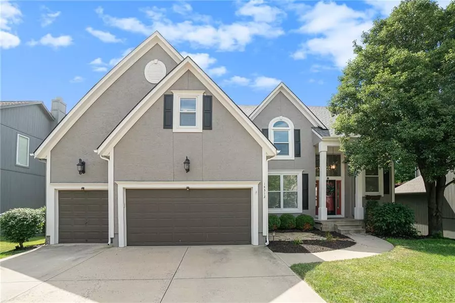 14312 Bond ST, Overland Park, KS 66221