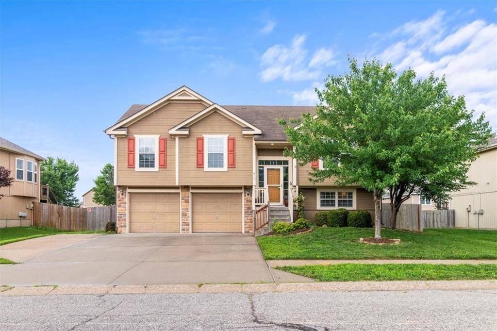 610 NW Green DR, Grain Valley, MO 64029