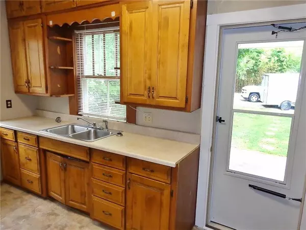 Pittsburg, KS 66762,1915 S Broadway ST