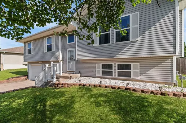 Cameron, MO 64429,1307 Sam Den CIR