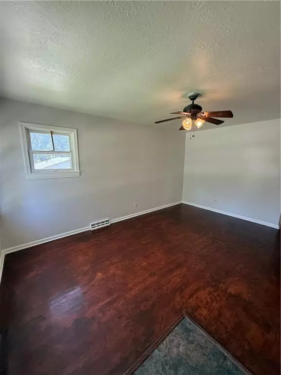 Kansas City, MO 64129,7801 Ozark RD