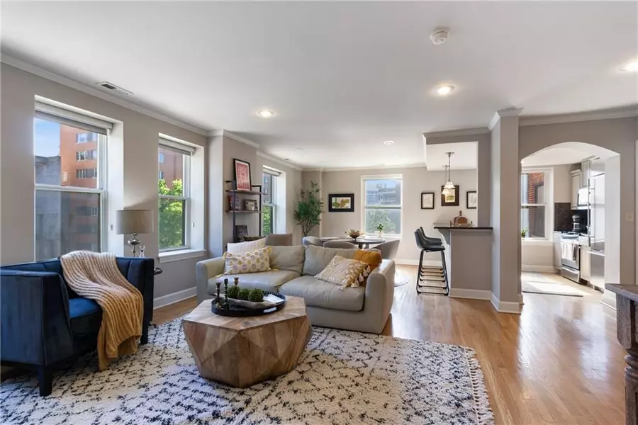 229 Ward Pkwy #503A, Kansas City, MO 64112