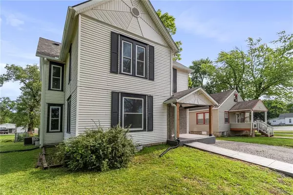 Cameron, MO 64429,306 W 4th ST