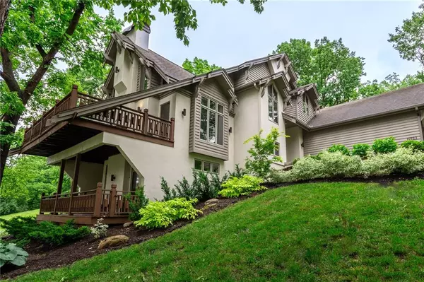 10522 River Hills DR, Parkville, MO 64152