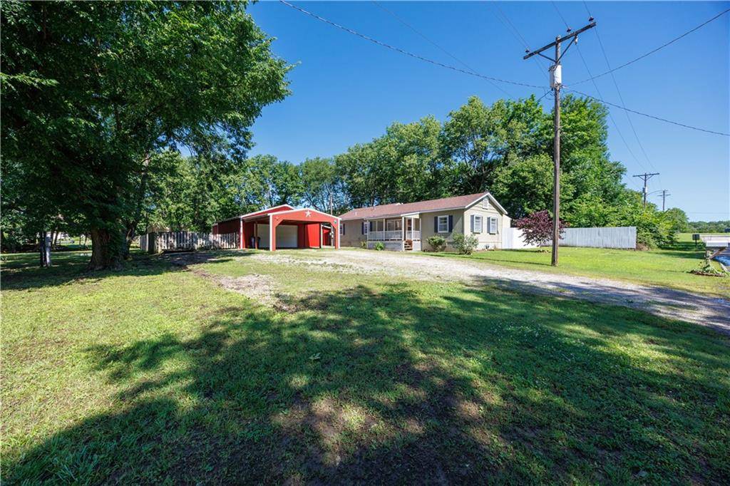 1005 N Main ST, Caney, KS 67333