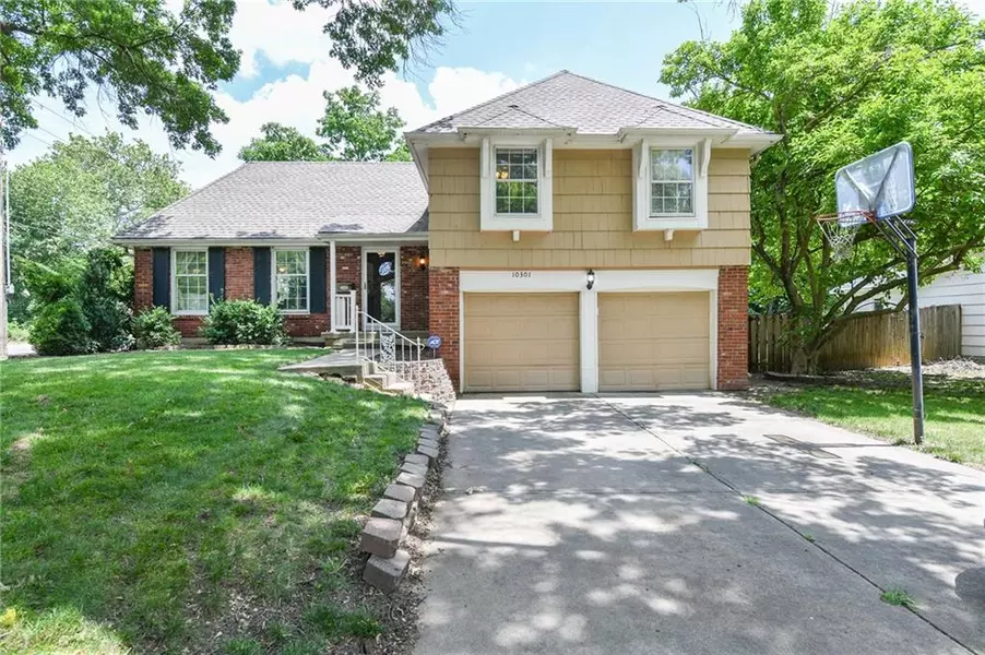 10301 Lamar AVE, Overland Park, KS 66207