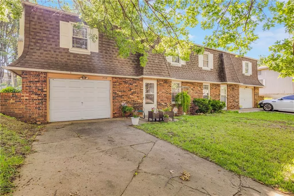 Blue Springs, MO 64015,1410 SW 11th ST