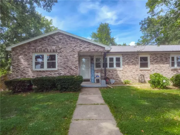 Slater, MO 65349,905 Grandview AVE