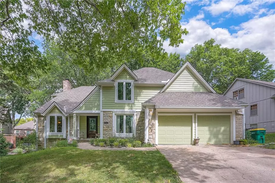 12432 Lamar AVE, Overland Park, KS 66209