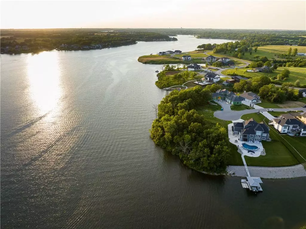 Lake Winnebago, MO 64034,12 Omaha CIR