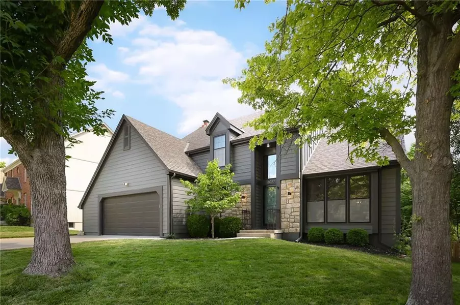 8027 Mullen RD, Lenexa, KS 66215