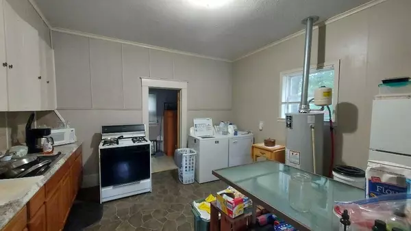 Pittsburg, KS 66762,304 W 7th N/A