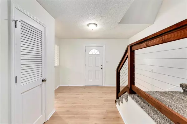 Blue Springs, MO 64015,805 NW 18TH ST