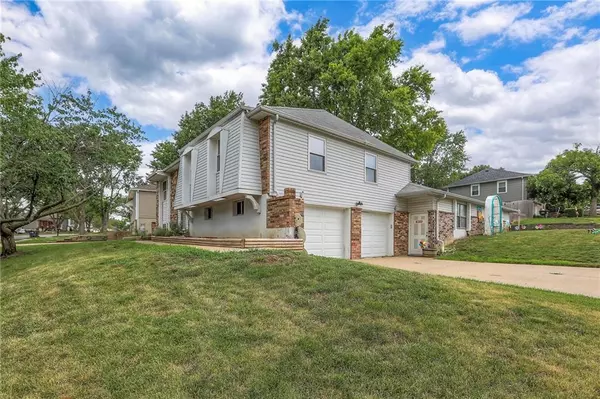 Blue Springs, MO 64015,5101 NW Downing ST