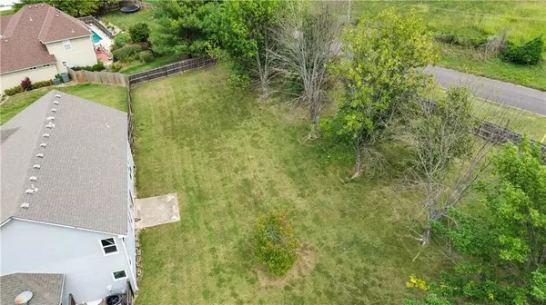 Oak Grove, MO 64075,2305 SE Horseshoe DR