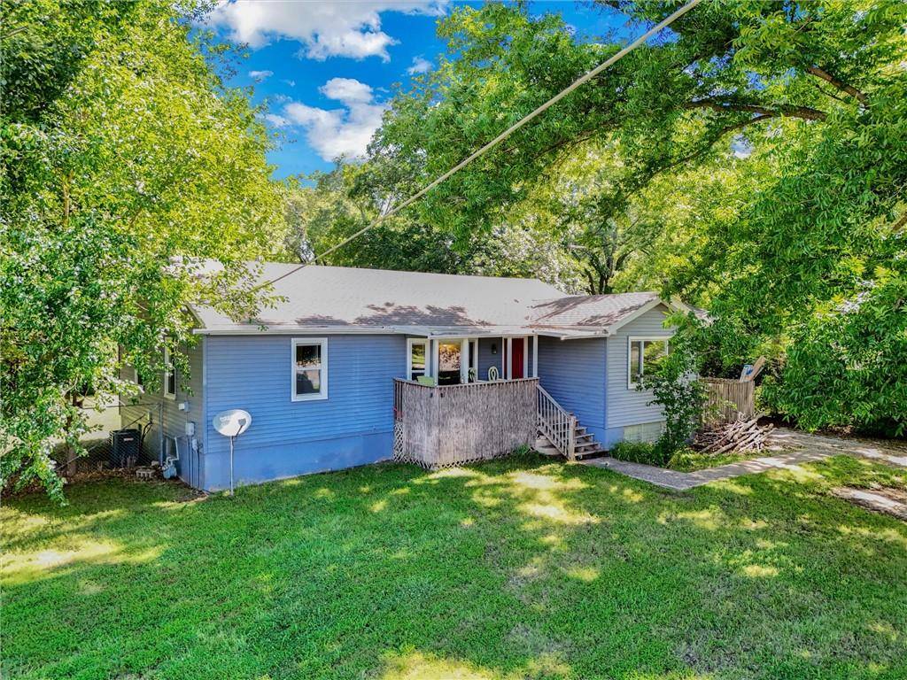 16128 MIDLAND DR, Shawnee, KS 66217