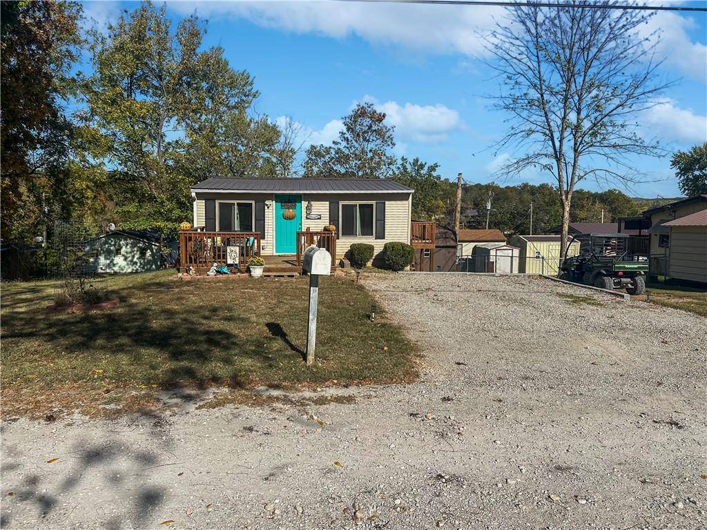 28464 Bali AVE, Warsaw, MO 65355