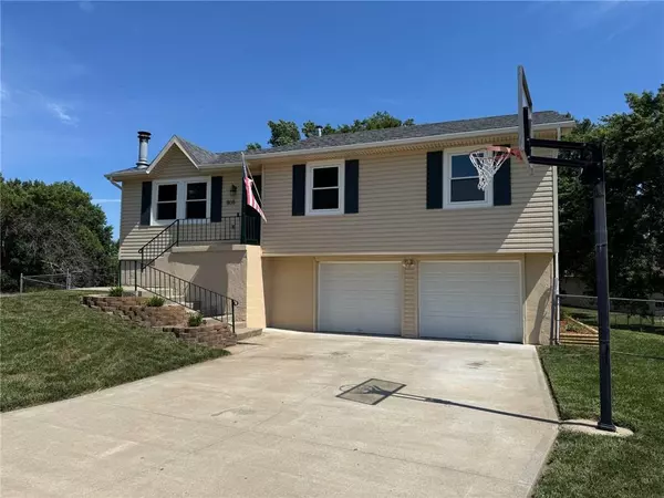Warrensburg, MO 64093,808 Britany DR